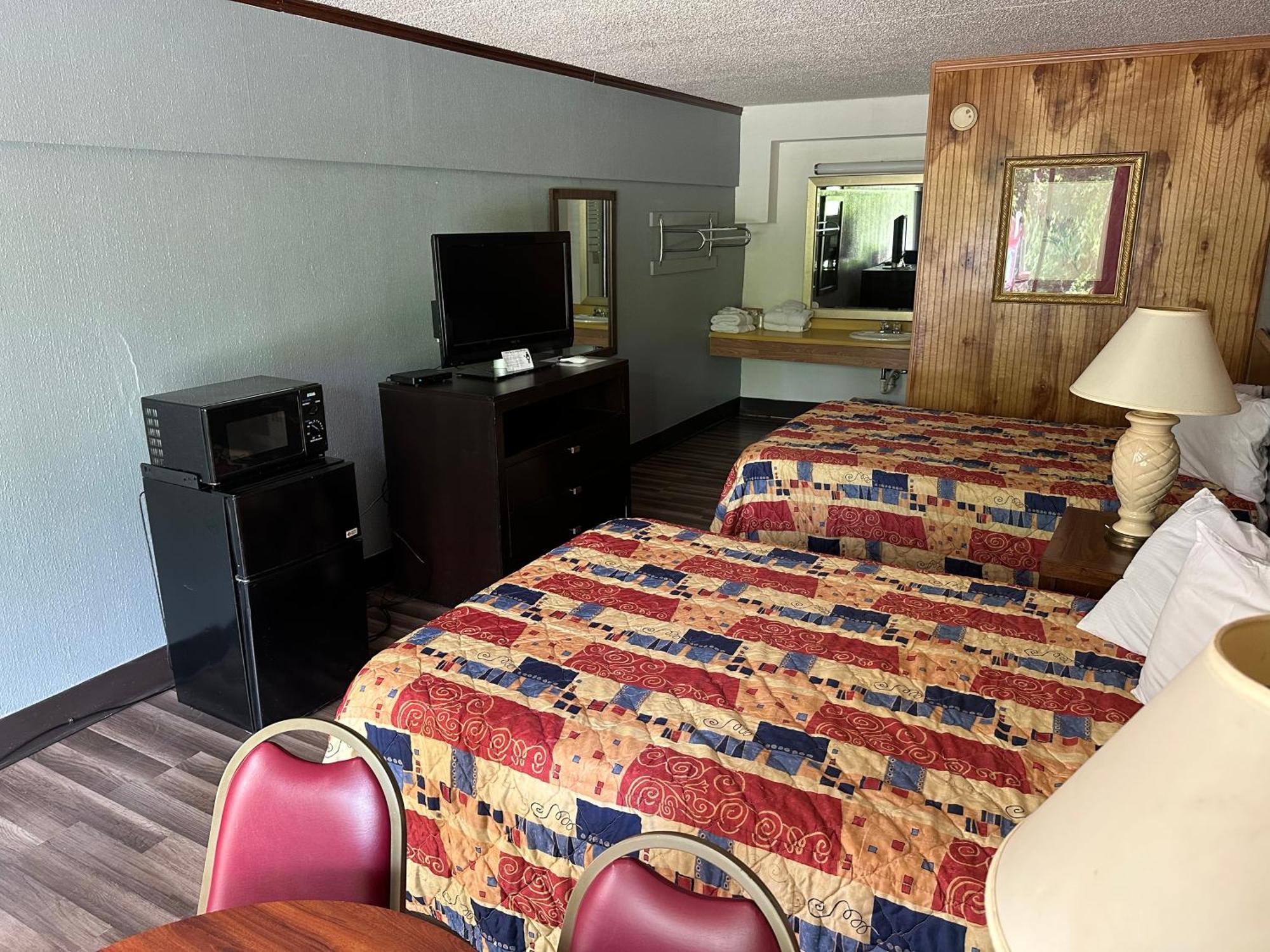 Daniel Boone Motor Motel *