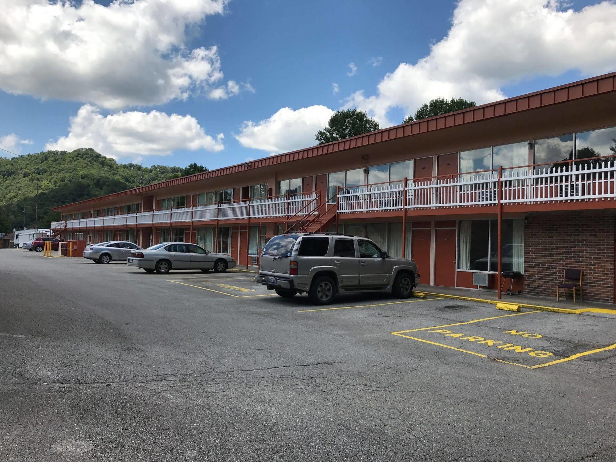 Daniel Boone Motor Motel Pikeville