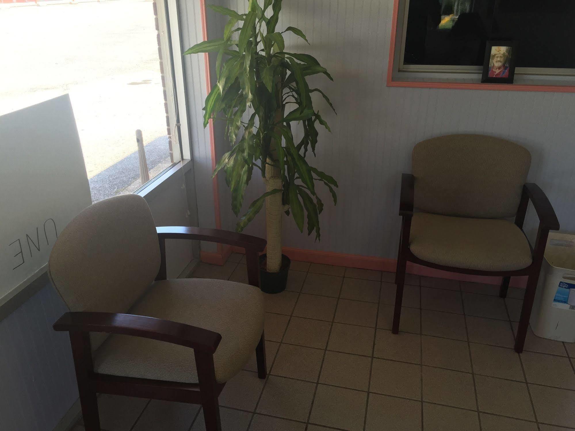 Daniel Boone Motor Motel *